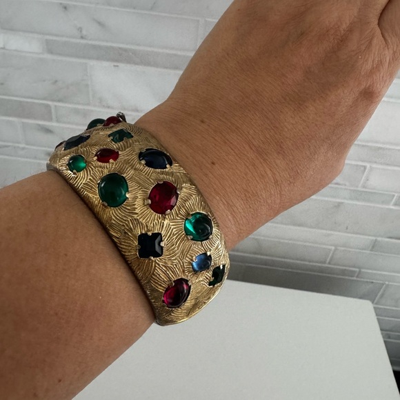 Vtg Castlecliff Cuff Bracelet Gold Tone Wide Unfoiled Glass Cabochons Crystals - Picture 6 of 14